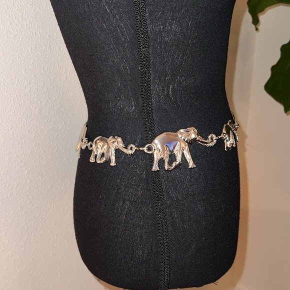 DC Women’s Vintage Silver Tone Metal Elephant Adjustable Chainlink Belt 27-37” main image 15